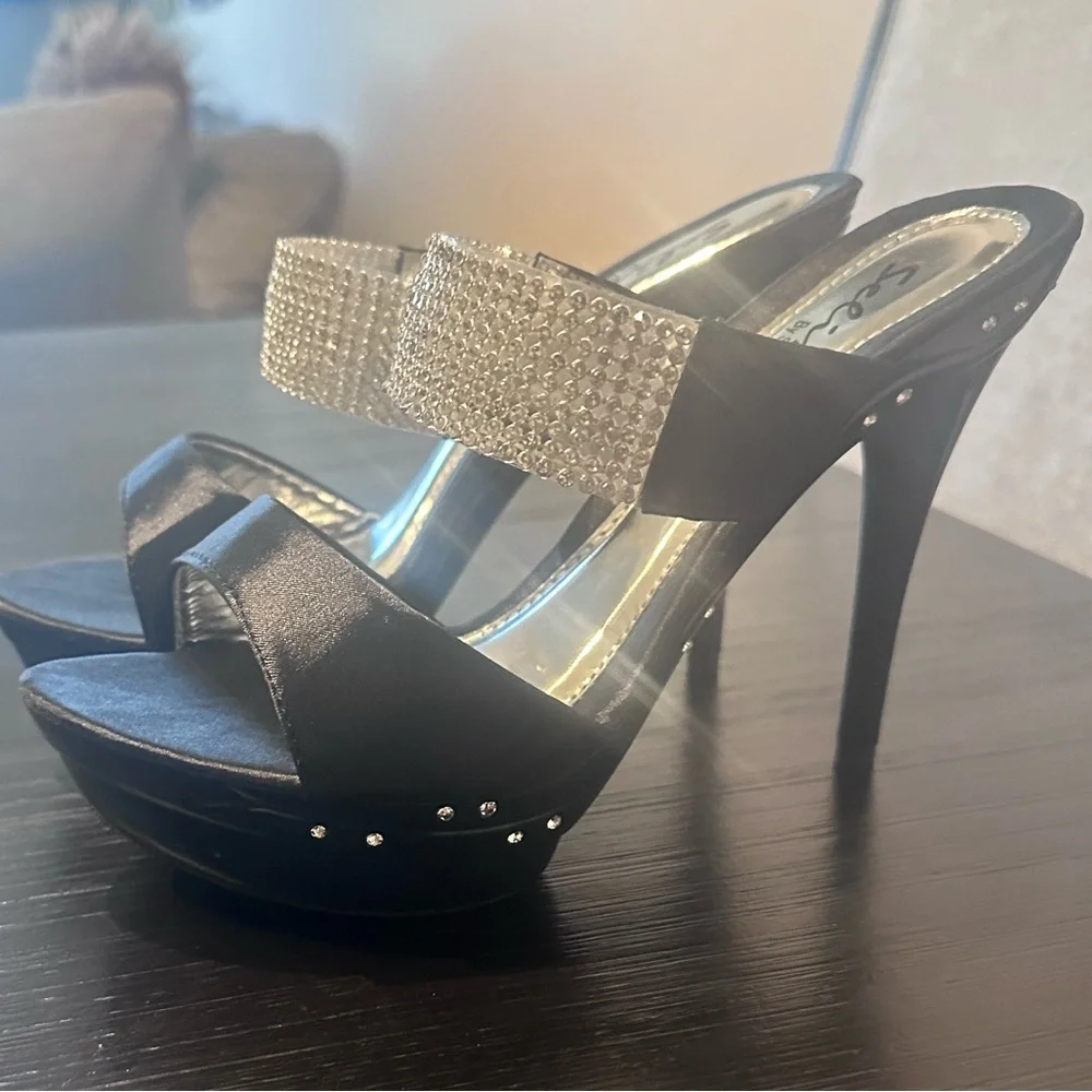 Summer Rio Platform Heels - Picture 2 of 4